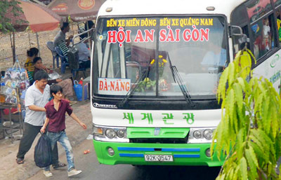 TP Hồ Chí Minh Đi lại dịp tết - Xe dù, bến cóc  tràn lan